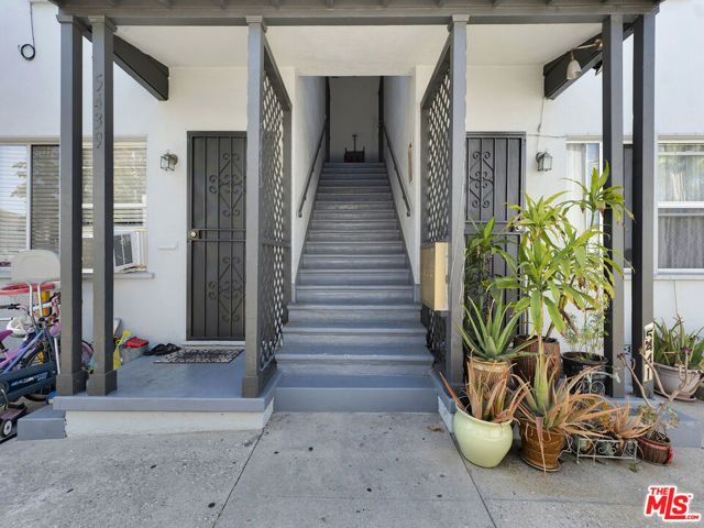 5439 Kinston Avenue, Culver City, CA 90230