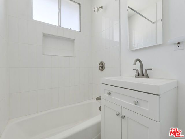 5439 Kinston Avenue, Culver City, CA 90230