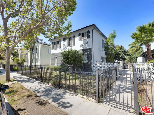 5439 Kinston Avenue, Culver City, CA 90230