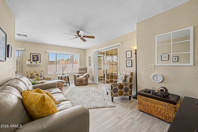 2355 N Shannon Way, Mesa, AZ 85215