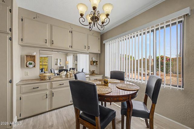 2355 N Shannon Way, Mesa, AZ 85215