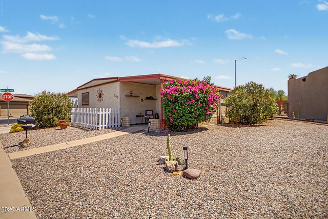 2355 N Shannon Way, Mesa, AZ 85215
