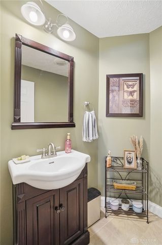 260 California Avenue, Springfield, OH 45505