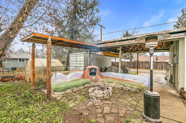 801 Beekman Avenue, Medford, OR 97501