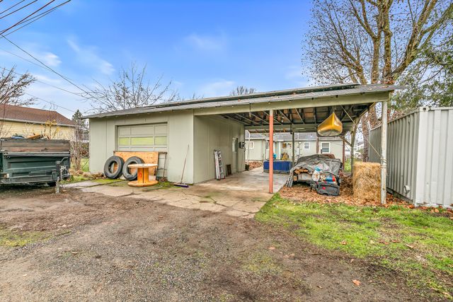 801 Beekman Avenue, Medford, OR 97501