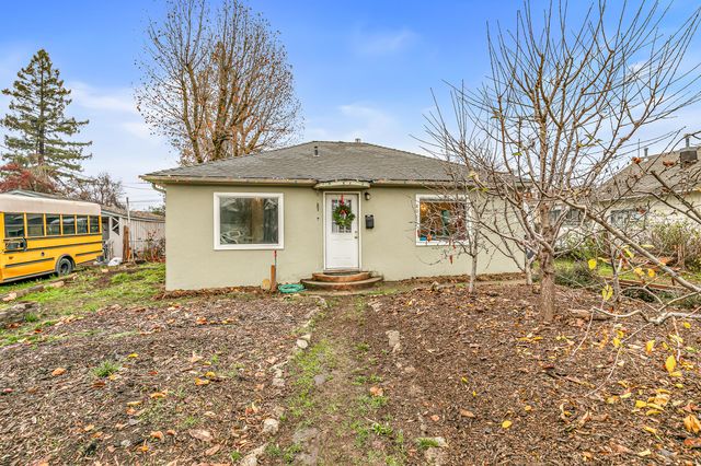 801 Beekman Avenue, Medford, OR 97501