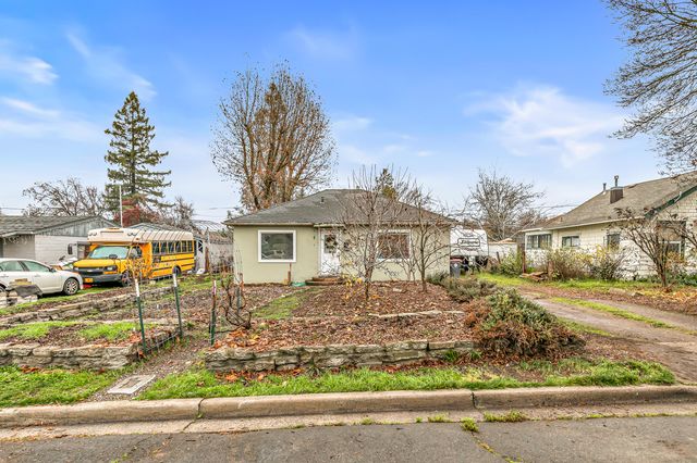 801 Beekman Avenue, Medford, OR 97501