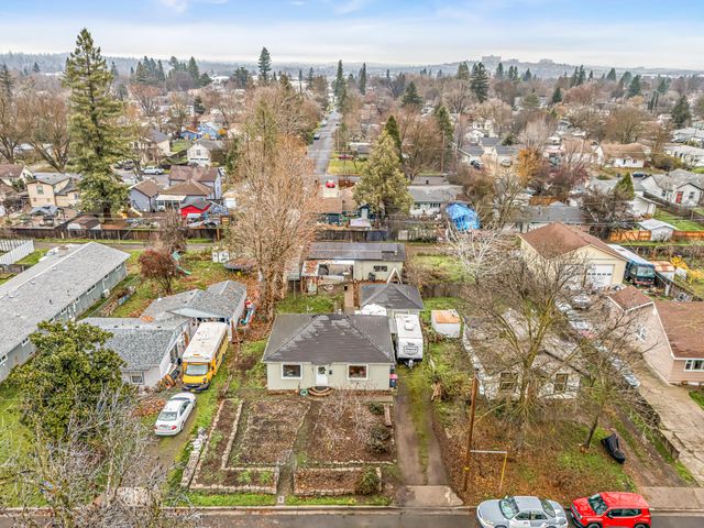 801 Beekman Avenue, Medford, OR 97501