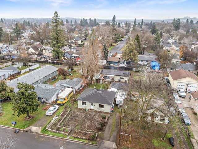 801 Beekman Avenue, Medford, OR 97501