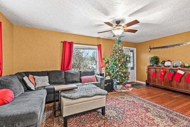 801 Beekman Avenue, Medford, OR 97501