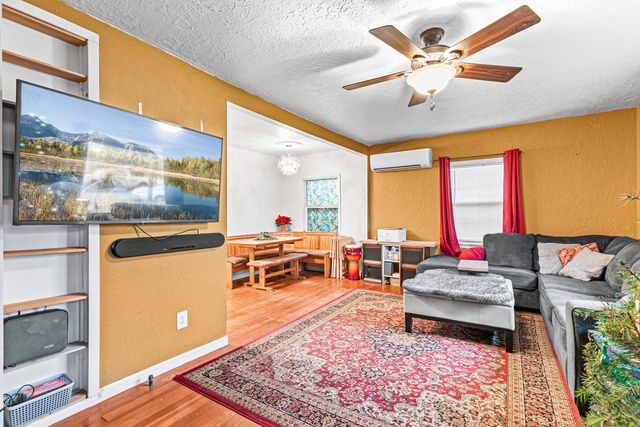 801 Beekman Avenue, Medford, OR 97501