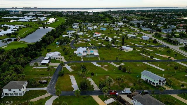 13660 Gannet DR, Fort Myers, FL 33908