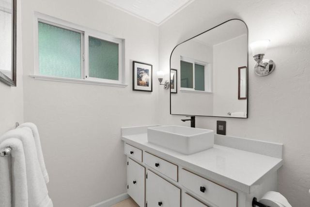 100 Camino Sinuoso, Scotts Valley, CA 95066