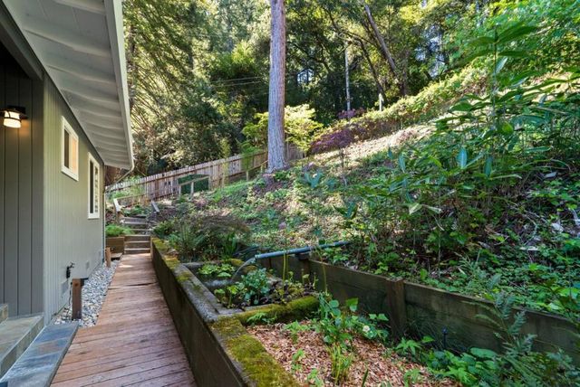 100 Camino Sinuoso, Scotts Valley, CA 95066