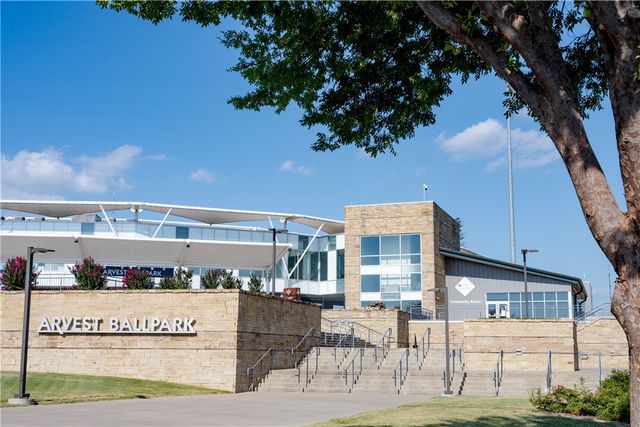 4987 Tree Line Cove, Springdale, AR 72762