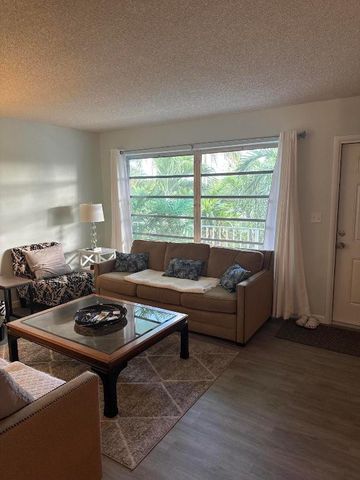 710 N K Street 202, Lake Worth Beach, FL 33460