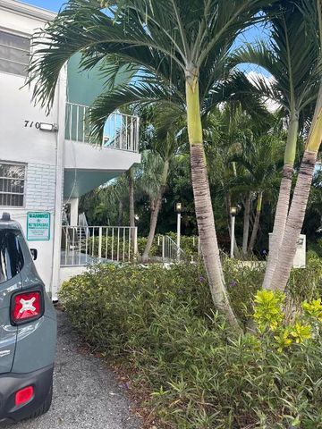 710 N K Street 202, Lake Worth Beach, FL 33460