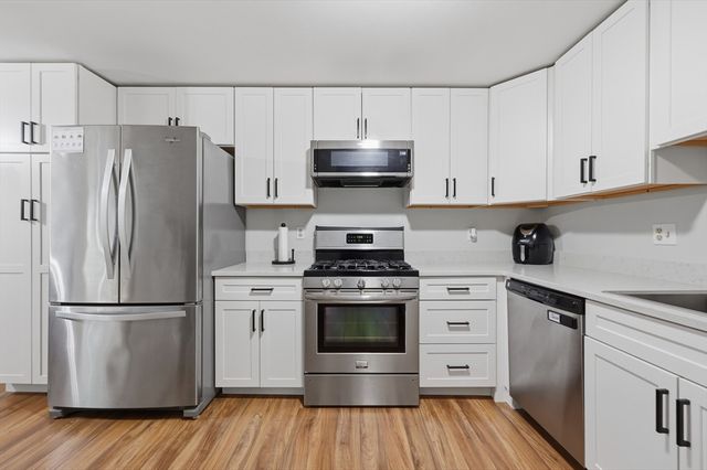 25 Centercrest Drive 25, Tyngsborough, MA 01879