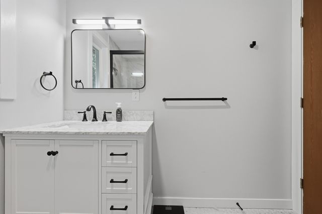 25 Centercrest Drive 25, Tyngsborough, MA 01879