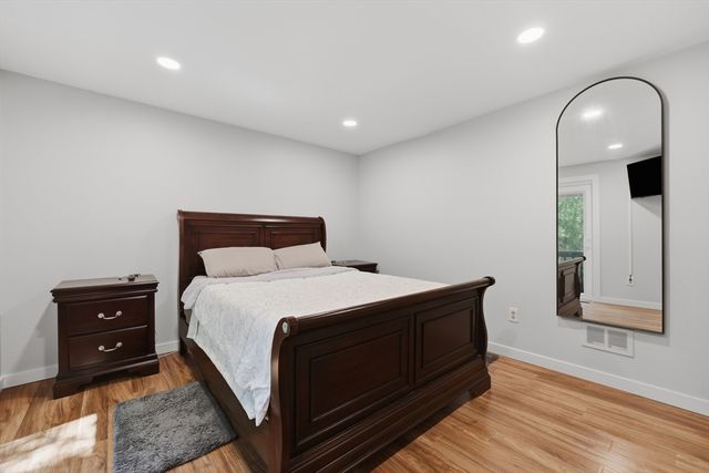 25 Centercrest Drive 25, Tyngsborough, MA 01879