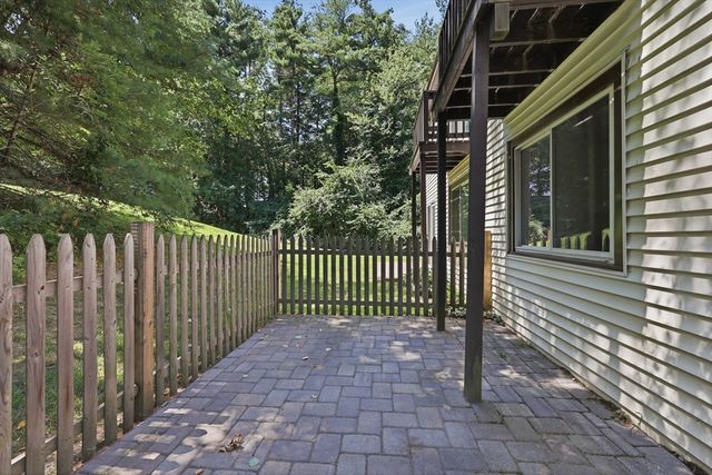 25 Centercrest Drive 25, Tyngsborough, MA 01879