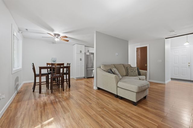 25 Centercrest Drive 25, Tyngsborough, MA 01879