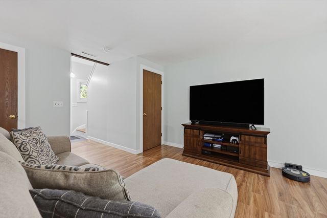 25 Centercrest Drive 25, Tyngsborough, MA 01879