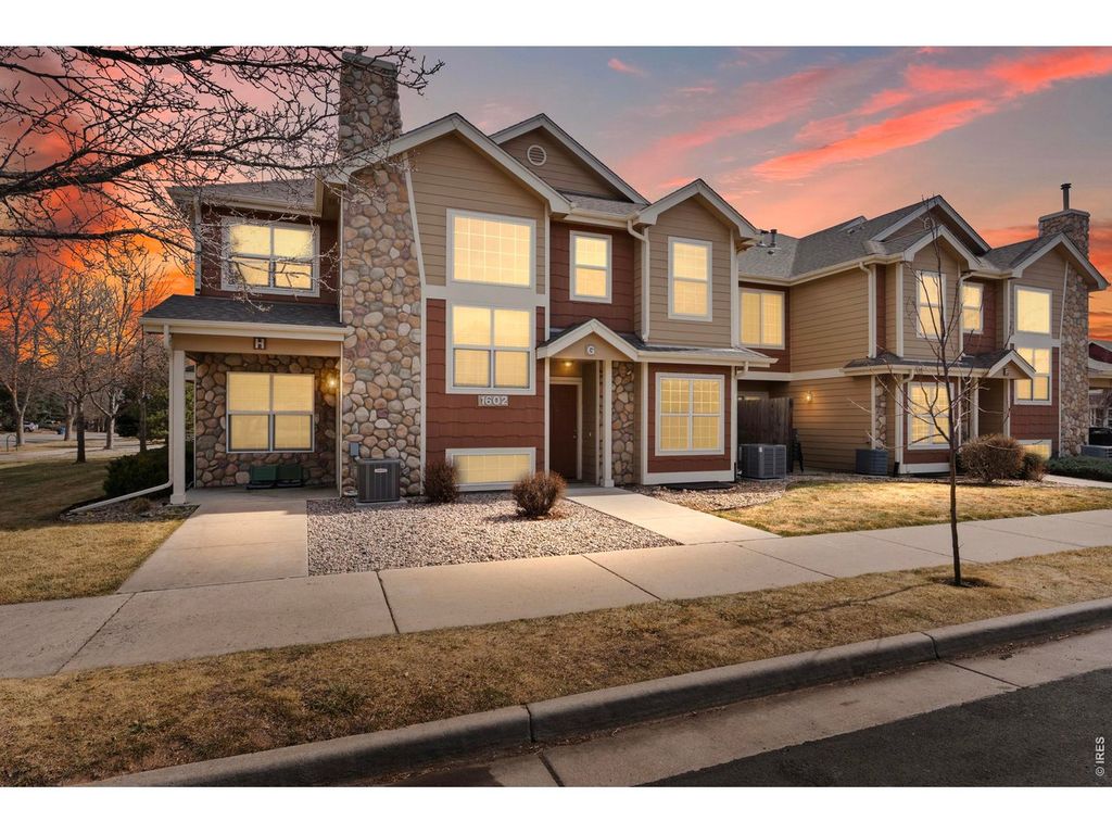 1602 Robertson G, Fort Collins, CO 80525