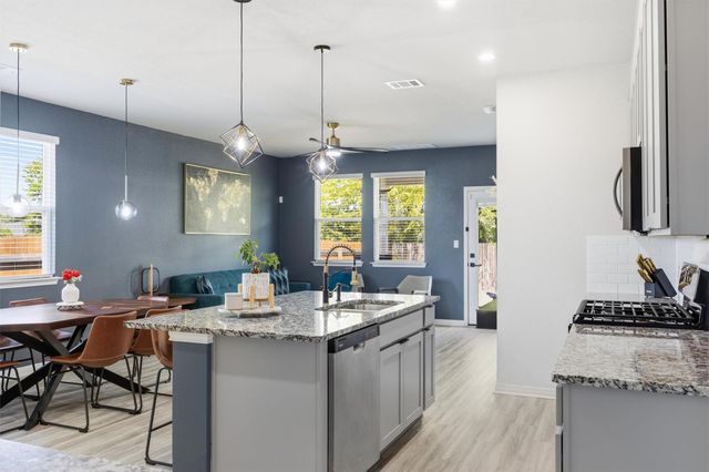 968 Sun Grove TRL, Georgetown, TX 78628