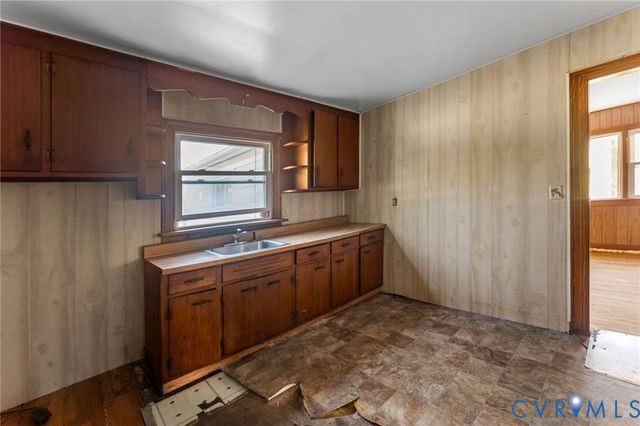 11514 Verdon Rd, Doswell, VA 23047