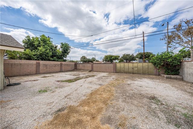 6019 Pepperwood, Lakewood, CA 90712