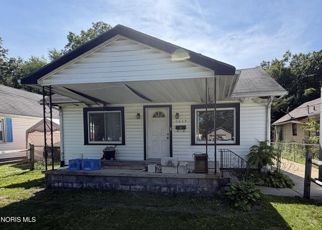 5839 Artwell Drive, Sylvania, OH 43560