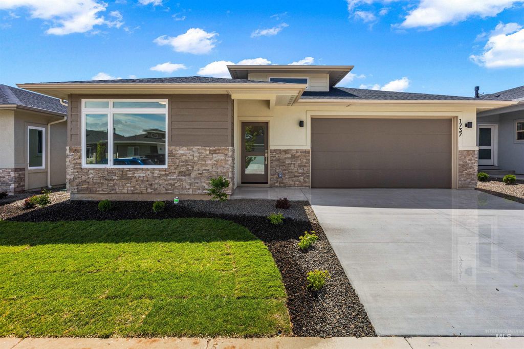 1737 E Grayson, Meridian, ID 83642