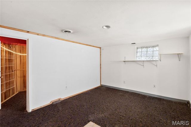 4151 Quincy Street, St Louis, MO 63116