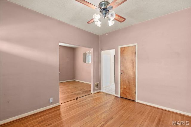 4151 Quincy Street, St Louis, MO 63116