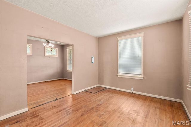 4151 Quincy Street, St Louis, MO 63116
