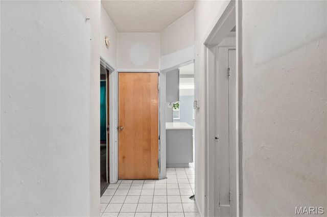 4151 Quincy Street, St Louis, MO 63116