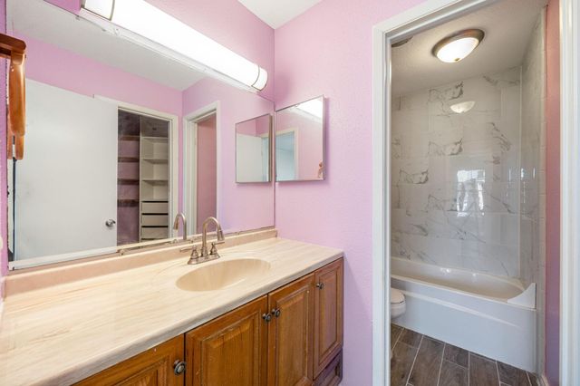 18800 Egret Bay Boulevard 207, Houston, TX 77058