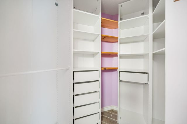 18800 Egret Bay Boulevard 207, Houston, TX 77058