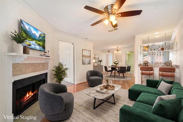 18800 Egret Bay Boulevard 207, Houston, TX 77058