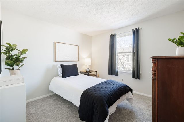 16 Springwood Drive, Webster, NY 14580