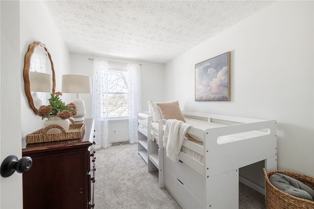 16 Springwood Drive, Webster, NY 14580