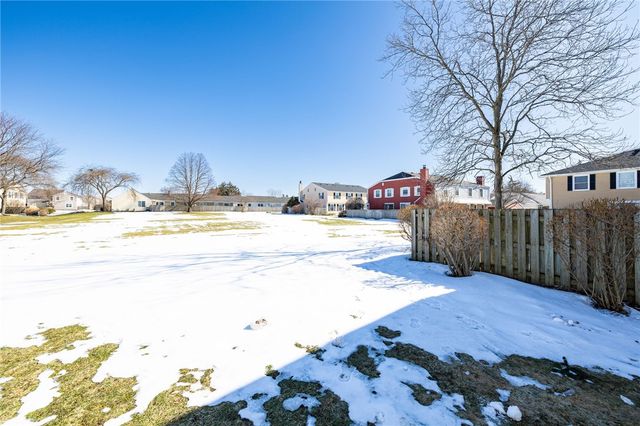 16 Springwood Drive, Webster, NY 14580