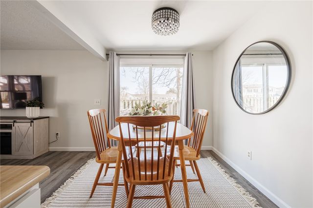 16 Springwood Drive, Webster, NY 14580