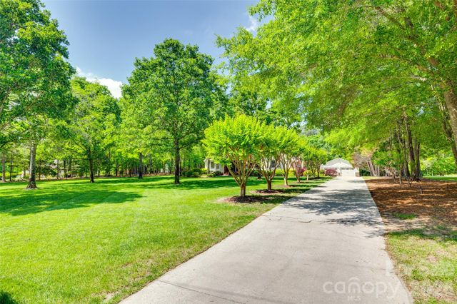 4307 Edgeland Road, Edgemoor, SC 29712