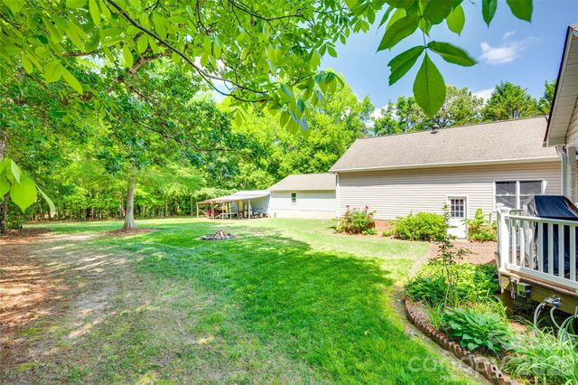 4307 Edgeland Road, Edgemoor, SC 29712