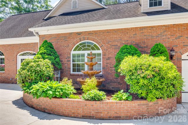 4307 Edgeland Road, Edgemoor, SC 29712