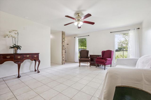 6517 Wanda Lane, Houston, TX 77074