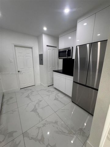 7400 SW 39th Street 1, Miami, FL 33155