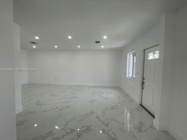 7400 SW 39th Street 1, Miami, FL 33155